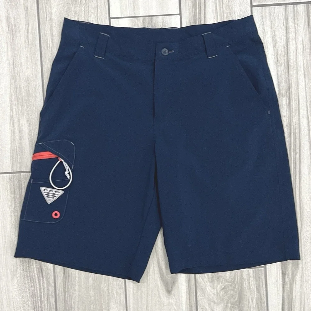 Columbia PFG Fishing Shorts Mens 32 Navy Blue Excellent Omni-Shield Cargo 10in - Picture 1 of 7